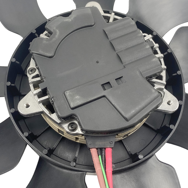 Επίπεδο 600W ISO TS15949 Σύστημα ψύξης κινητήρα αυτοκινήτου Φανατικός ψύξης για Volkswagen Touareg